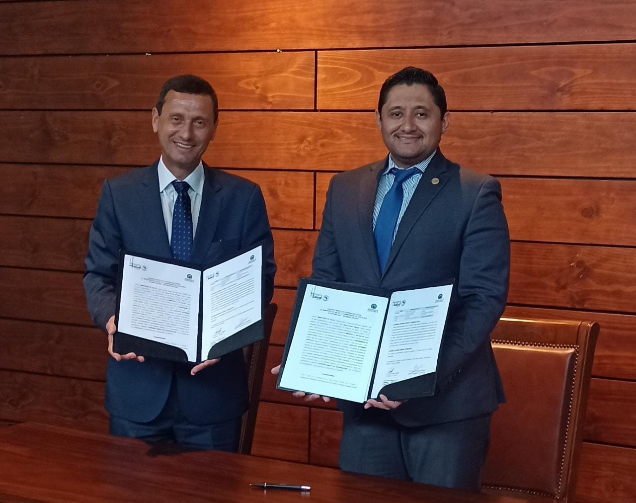 La UCR y el Ministerio de Salud firman un convenio orientado a fortalecer el bienestar nacional La UCR y el Ministerio de Salud firman un convenio orientado a fortalecer el bienestar nacional