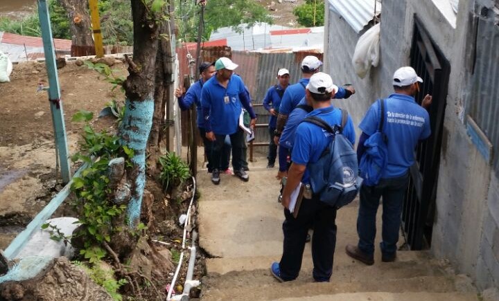Salud realiza inspecciones en Turrialba para asegurar bloqueos ante caso por dengue tipo 4 Salud realiza inspecciones en Turrialba para asegurar bloqueos ante caso por dengue tipo 4