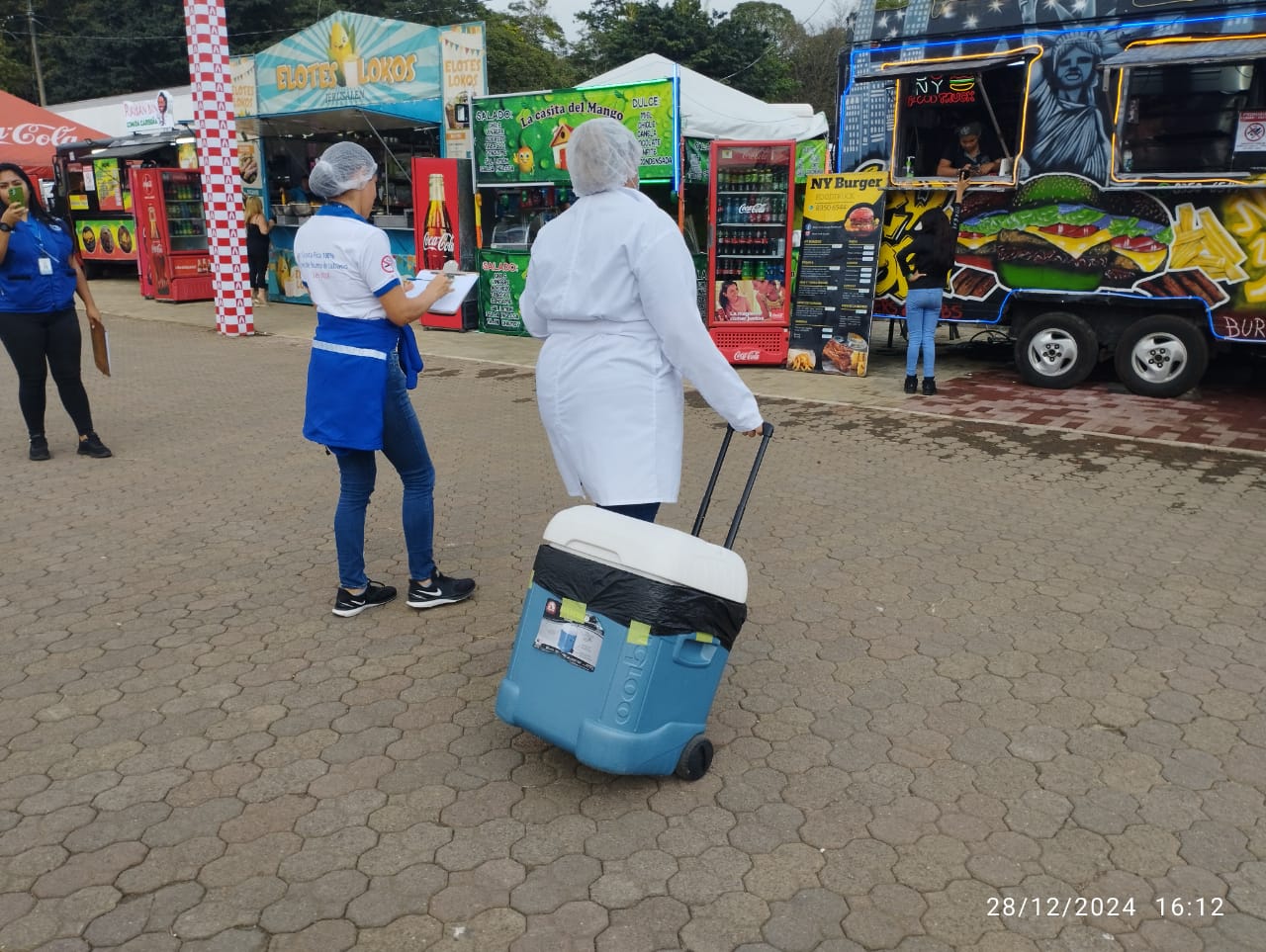 Ministerio de Salud refuerza medidas sanitarias en eventos de fin y principio de año 2024-2025