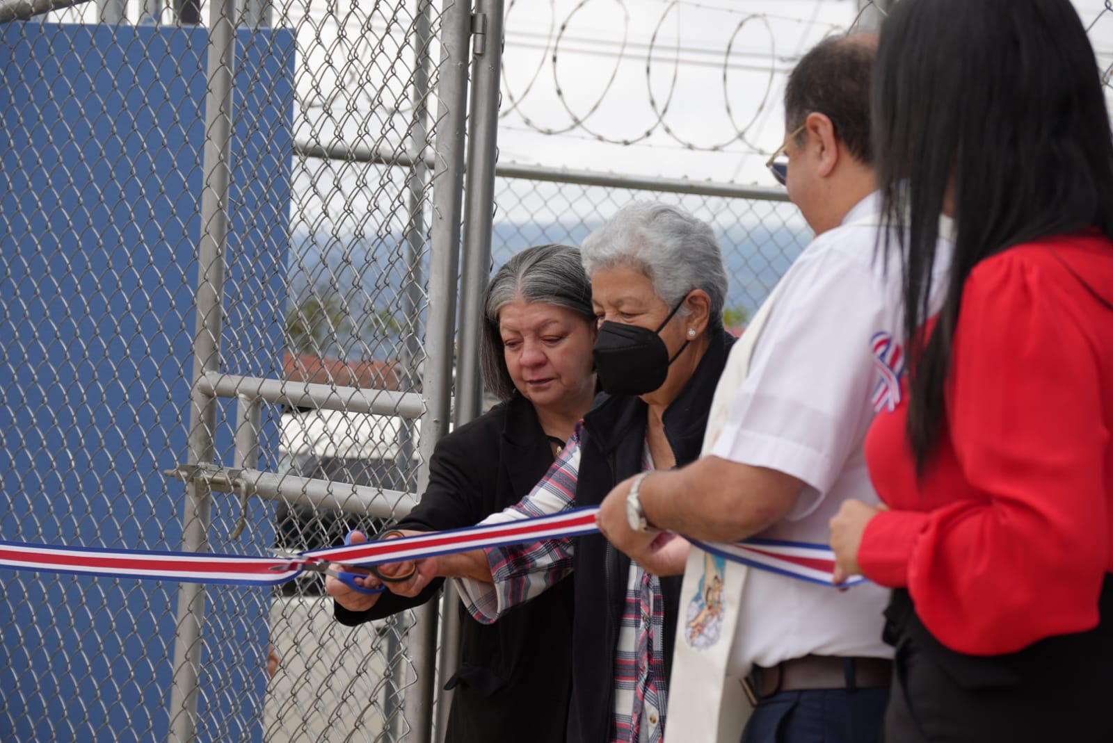 Exfuncionarias del ministerio de Salud inauguran Área Rectora de Salud de Oreamuno