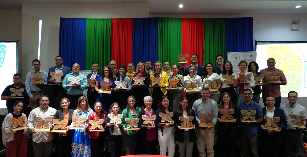 Costa Rica se compromete a seguir mejorando la gestión de Residuos de Aparatos Eléctricos y Electrónicos (RAEE) a la luz de importantes avances Costa Rica se compromete a seguir mejorando la gestión de Residuos de Aparatos Eléctricos y Electrónicos (RAEE) a la luz de importantes avances