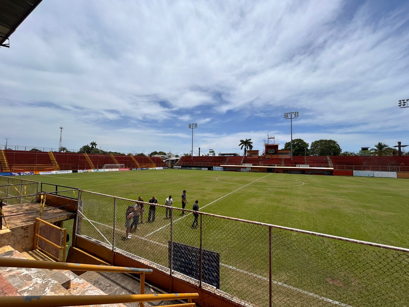 Ministerio de Salud habilita el estadio Lito Pérez